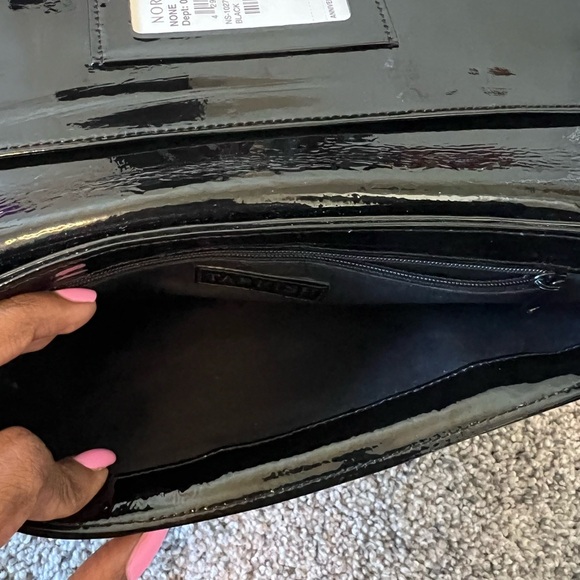 Tarnish Black Genuine Leather Patent 13 Card Slot Wallet/Clutch Zipper Trim - Picture 5 of 10